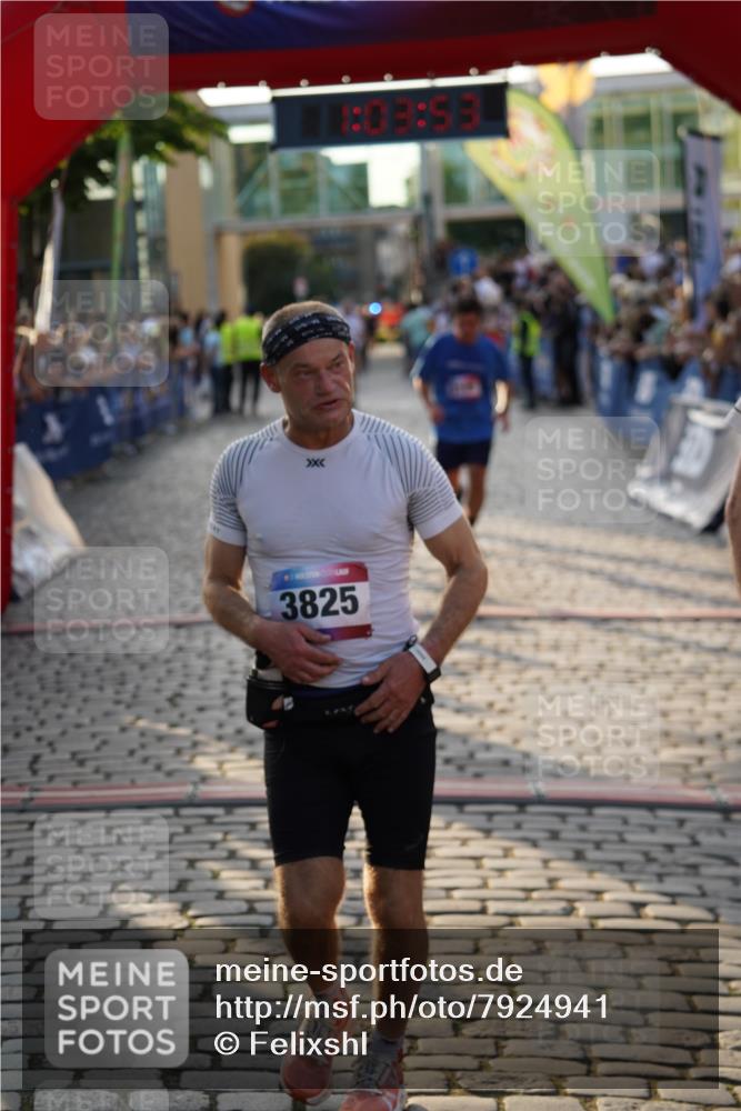 13.06.2025 - Holstenköstenlauf Felixshl http://msf.ph/oto/7924941 13.06.2025 20:03:52 Laufen 2708, 2820, 3109, 3825, 3932 meine-sportfotos.de