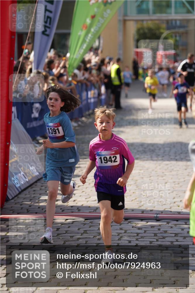 13.06.2025 - Holstenköstenlauf Felixshl http://msf.ph/oto/7924963 13.06.2025 16:22:13 Laufen 14, 38, 345, 488, 611, 754, 992, 996, 1230, 1320, 1391, 1428, 1826, 1942 meine-sportfotos.de