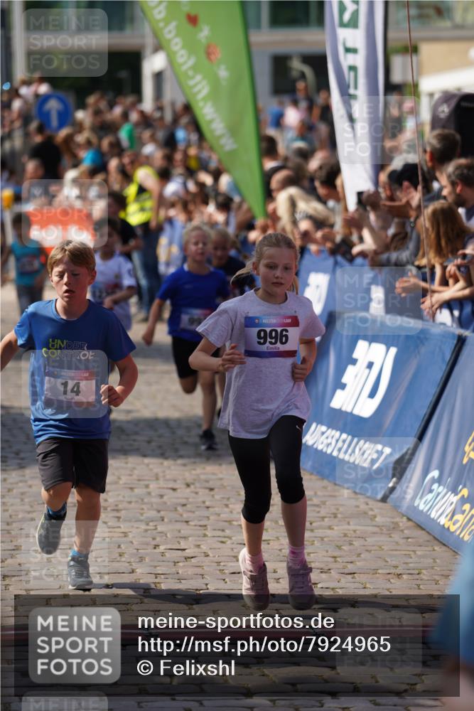 13.06.2025 - Holstenköstenlauf Felixshl http://msf.ph/oto/7924965 13.06.2025 16:22:15 Laufen 14, 38, 345, 353, 470, 488, 611, 747, 754, 992, 996, 1230, 1320, 1391, 1395, 1428, 1942 meine-sportfotos.de
