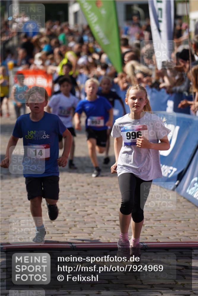 13.06.2025 - Holstenköstenlauf Felixshl http://msf.ph/oto/7924969 13.06.2025 16:22:16 Laufen 14, 38, 345, 353, 470, 488, 611, 747, 754, 992, 996, 1230, 1320, 1391, 1395, 1428, 1942 meine-sportfotos.de