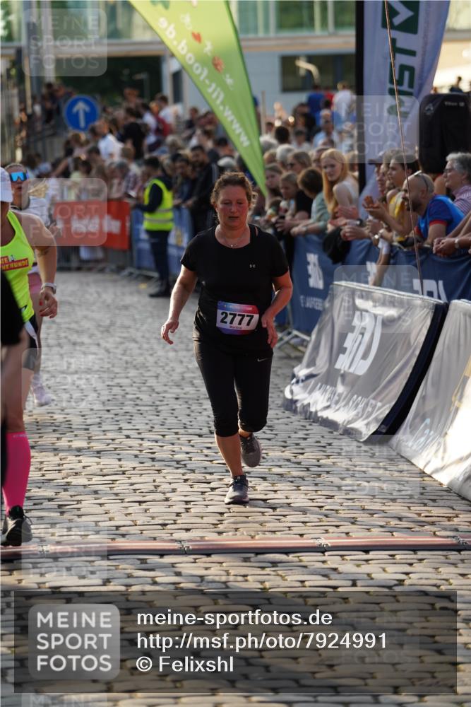 13.06.2025 - Holstenköstenlauf Felixshl http://msf.ph/oto/7924991 13.06.2025 20:04:08 Laufen 2038, 2187, 2334, 2717, 2777, 2852, 3051 meine-sportfotos.de
