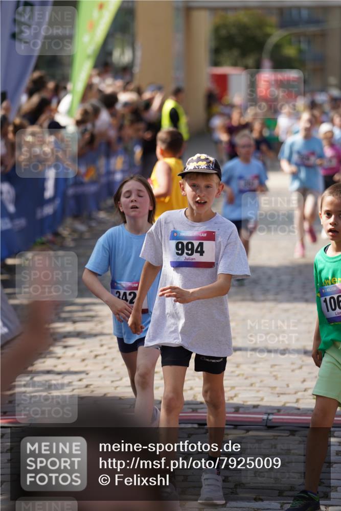 13.06.2025 - Holstenköstenlauf Felixshl http://msf.ph/oto/7925009 13.06.2025 16:22:26 Laufen 164, 329, 333, 341, 342, 343, 351, 353, 355, 470, 486, 747, 867, 896, 994, 1038, 1062, 1175, 1233, 1334, 1395, 1858 meine-sportfotos.de