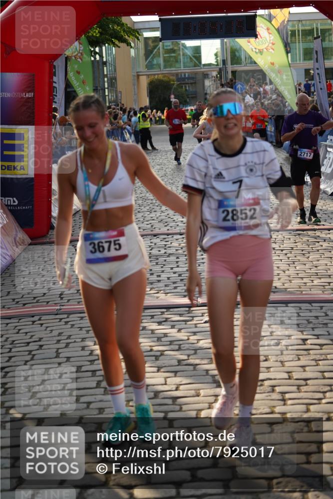 13.06.2025 - Holstenköstenlauf Felixshl http://msf.ph/oto/7925017 13.06.2025 20:04:14 Laufen 2334, 2400, 2535, 2579, 2603, 2717, 2751, 3668 meine-sportfotos.de