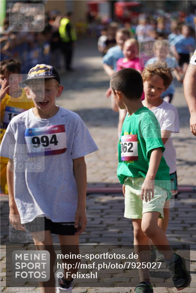 13.06.2025 - Holstenköstenlauf Felixshl http://msf.ph/oto/7925027 13.06.2025 16:22:29 Laufen 164, 329, 333, 341, 342, 343, 351, 355, 356, 486, 867, 896, 994, 997, 1038, 1062, 1175, 1233, 1279, 1334, 1858 meine-sportfotos.de