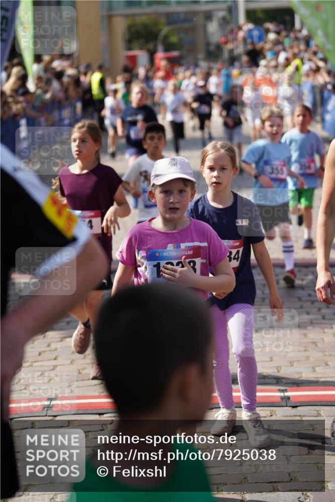 13.06.2025 - Holstenköstenlauf Felixshl http://msf.ph/oto/7925038 13.06.2025 16:22:34 Laufen 164, 329, 333, 343, 355, 356, 489, 868, 890, 895, 896, 987, 991, 997, 1038, 1073, 1279, 1334, 1336, 1390, 1858 meine-sportfotos.de