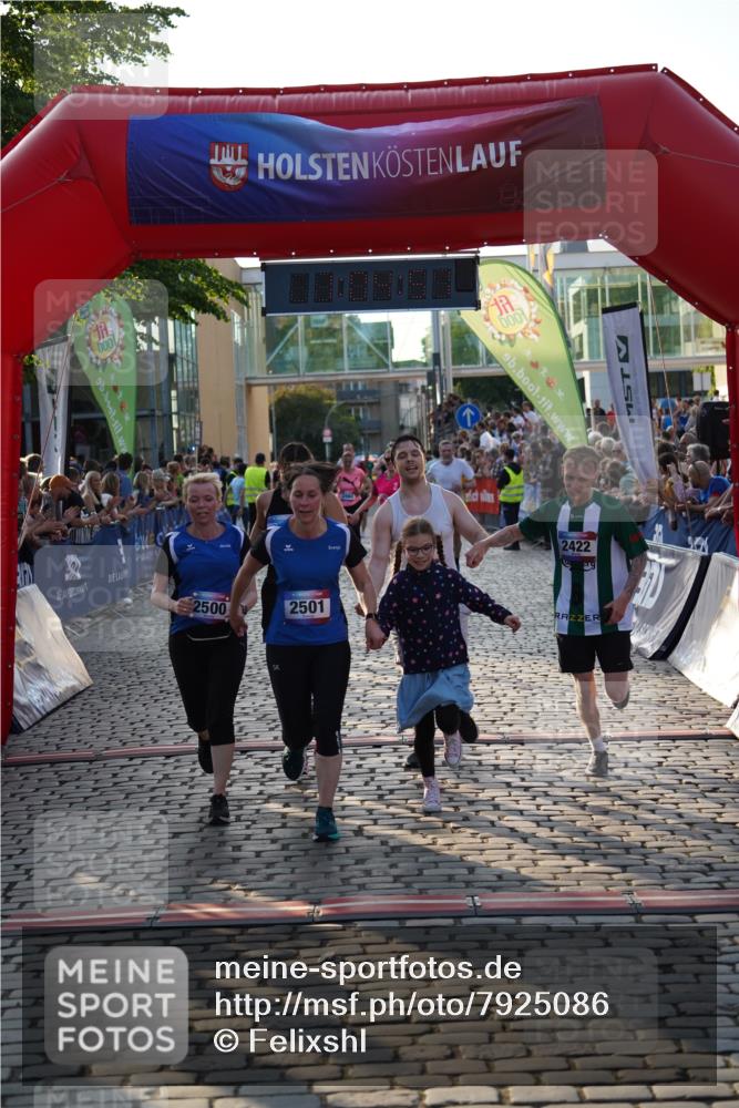 13.06.2025 - Holstenköstenlauf Felixshl http://msf.ph/oto/7925086 13.06.2025 20:04:50 Laufen 2313, 2422, 2500, 2501, 2560, 3175, 3185, 3677, 3725, 3980 meine-sportfotos.de