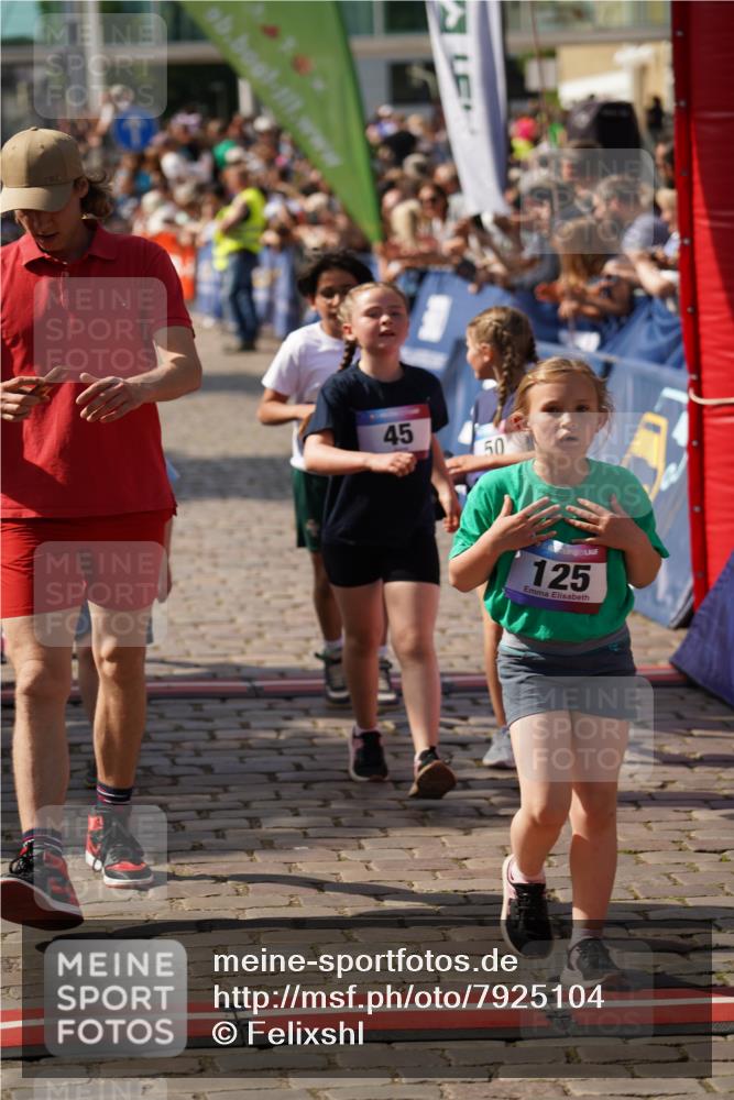 13.06.2025 - Holstenköstenlauf Felixshl http://msf.ph/oto/7925104 13.06.2025 16:22:48 Laufen 45, 50, 123, 125, 214, 225, 347, 603, 606, 608, 869, 880, 881, 886, 887, 1004, 1138, 1142, 1179, 1218, 1804, 1813, 1823, 1866 meine-sportfotos.de