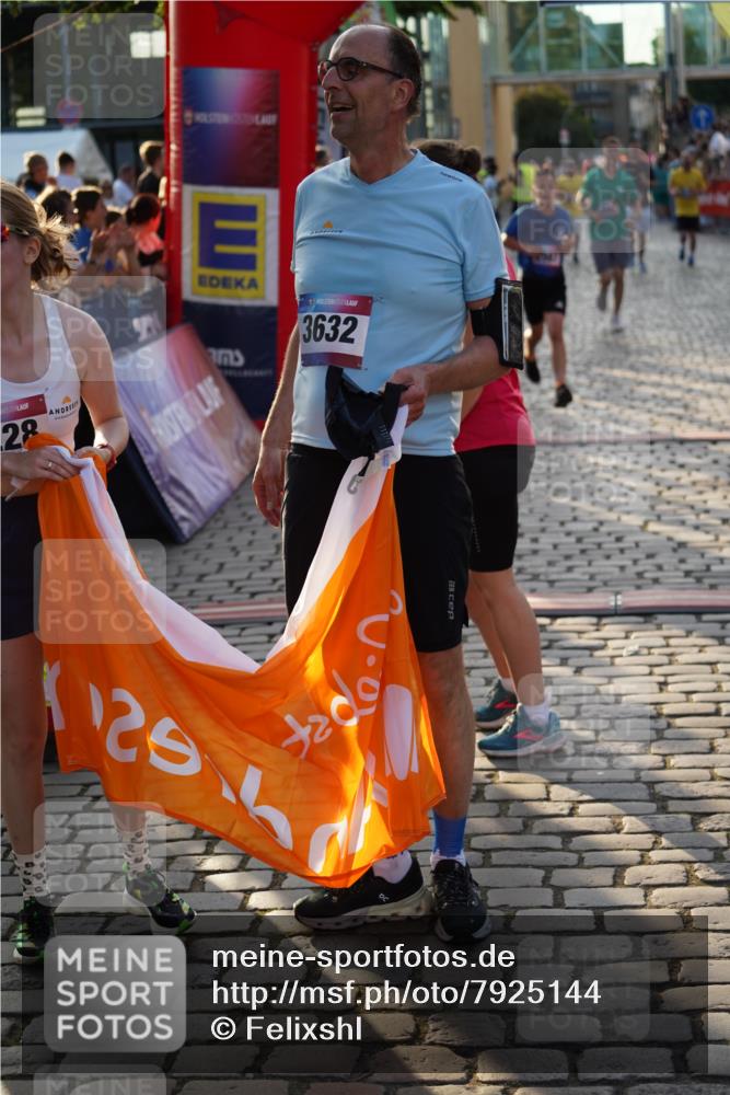 13.06.2025 - Holstenköstenlauf Felixshl http://msf.ph/oto/7925144 13.06.2025 20:05:09 Laufen 2177, 2987, 3060, 3070, 3634 meine-sportfotos.de