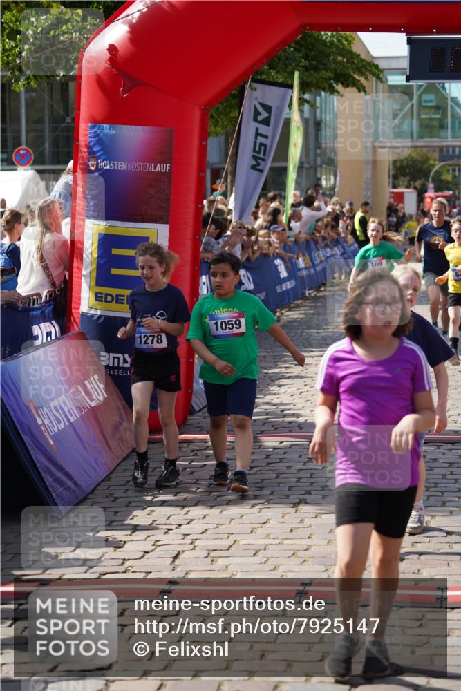 13.06.2025 - Holstenköstenlauf Felixshl http://msf.ph/oto/7925147 13.06.2025 16:22:58 Laufen 109, 603, 612, 621, 880, 1059, 1074, 1178, 1179, 1226, 1276, 1278, 1345, 1394, 1813 meine-sportfotos.de