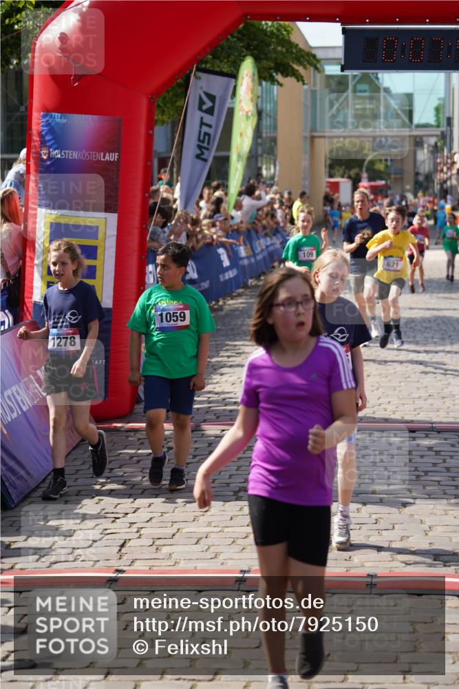13.06.2025 - Holstenköstenlauf Felixshl http://msf.ph/oto/7925150 13.06.2025 16:22:58 Laufen 109, 603, 612, 621, 880, 1059, 1074, 1178, 1179, 1226, 1276, 1278, 1345, 1394, 1813 meine-sportfotos.de