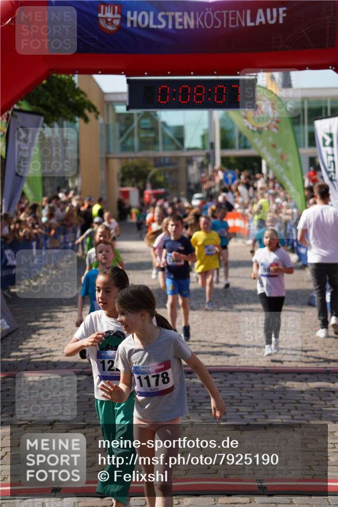 13.06.2025 - Holstenköstenlauf Felixshl http://msf.ph/oto/7925190 13.06.2025 16:23:08 Laufen 604, 615, 730, 732, 745, 746, 883, 885, 981, 1074, 1076, 1178, 1226, 1229, 1281, 1346, 1420, 1422, 1423 meine-sportfotos.de