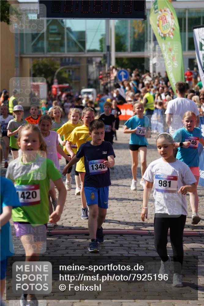 13.06.2025 - Holstenköstenlauf Felixshl http://msf.ph/oto/7925196 13.06.2025 16:23:10 Laufen 604, 615, 730, 732, 745, 746, 883, 885, 981, 1076, 1226, 1227, 1229, 1281, 1346, 1420, 1422, 1423 meine-sportfotos.de