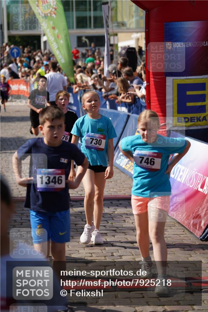 13.06.2025 - Holstenköstenlauf Felixshl http://msf.ph/oto/7925218 13.06.2025 16:23:13 Laufen 226, 330, 497, 604, 615, 728, 730, 745, 746, 883, 885, 981, 1076, 1227, 1229, 1281, 1346, 1420, 1422, 1423 meine-sportfotos.de