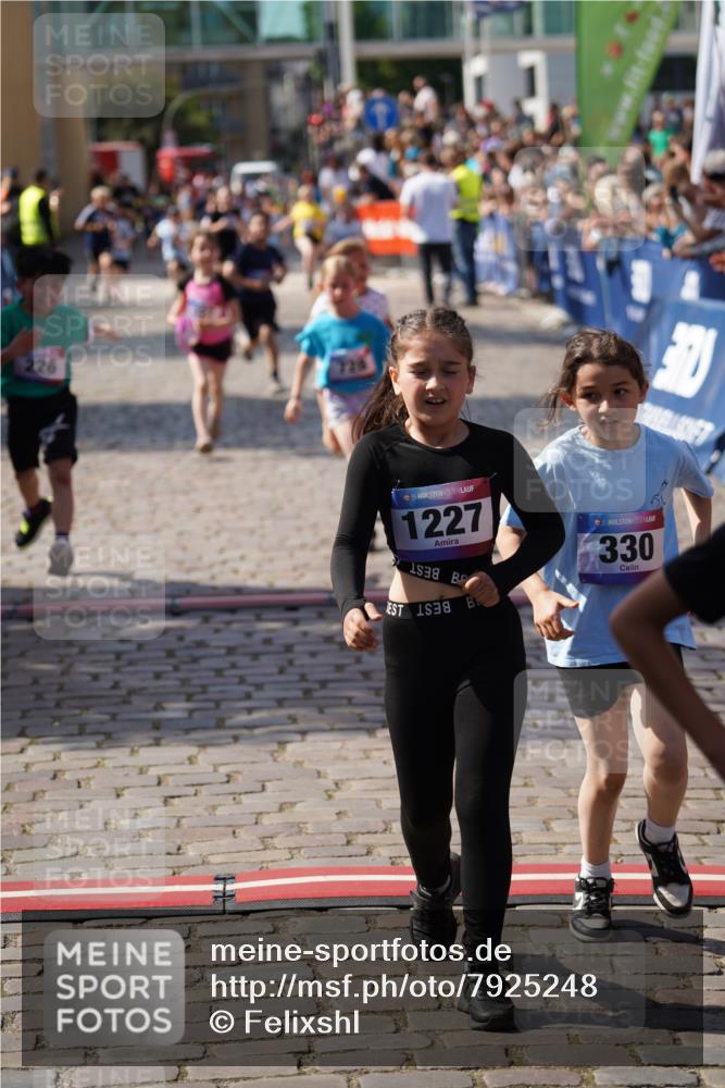 13.06.2025 - Holstenköstenlauf Felixshl http://msf.ph/oto/7925248 13.06.2025 16:23:21 Laufen 226, 327, 330, 497, 616, 728, 750, 870, 988, 1006, 1220, 1227, 1337 meine-sportfotos.de