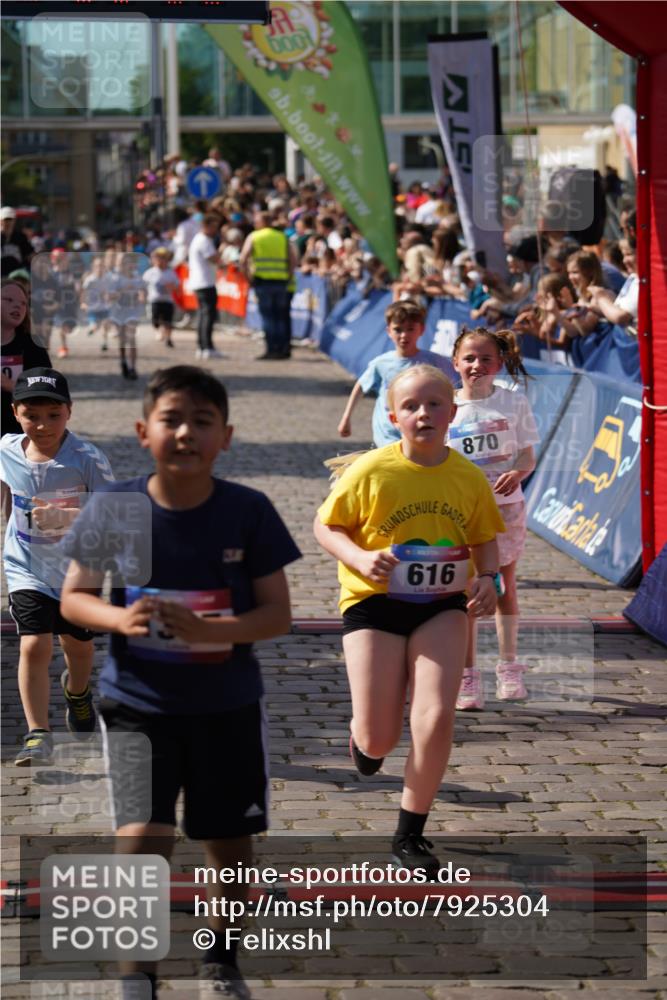 13.06.2025 - Holstenköstenlauf Felixshl http://msf.ph/oto/7925304 13.06.2025 16:23:29 Laufen 221, 359, 483, 616, 725, 750, 870, 988, 995, 1000, 1006, 1174, 1327, 1337, 1342 meine-sportfotos.de
