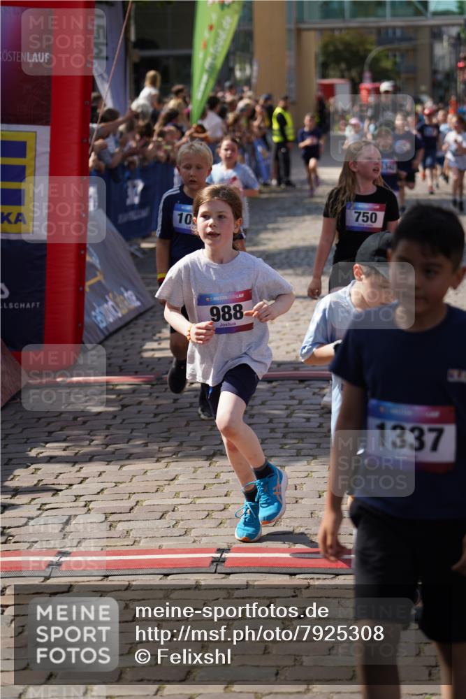 13.06.2025 - Holstenköstenlauf Felixshl http://msf.ph/oto/7925308 13.06.2025 16:23:30 Laufen 221, 359, 483, 616, 725, 750, 870, 988, 989, 995, 1000, 1006, 1174, 1327, 1342 meine-sportfotos.de