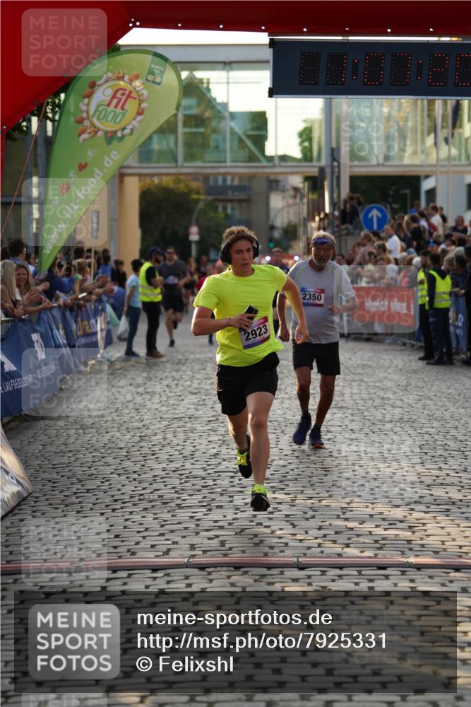 13.06.2025 - Holstenköstenlauf Felixshl http://msf.ph/oto/7925331 13.06.2025 20:07:19 Laufen 2350, 2837, 2923, 3142 meine-sportfotos.de