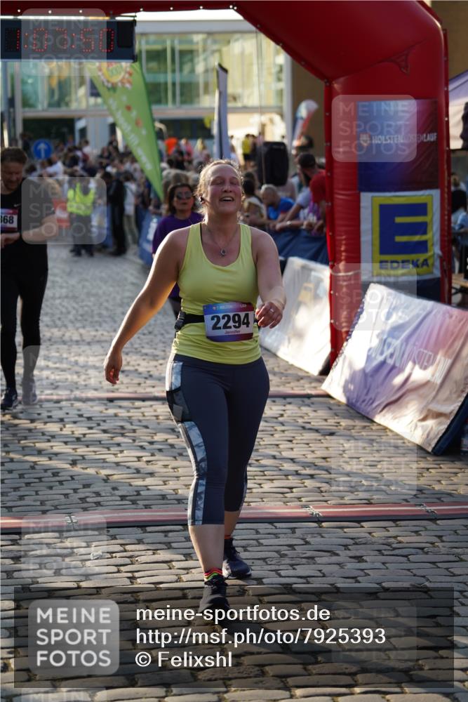 13.06.2025 - Holstenköstenlauf Felixshl http://msf.ph/oto/7925393 13.06.2025 20:07:49 Laufen 2273, 2294, 2333, 2368, 2584, 2742, 3181 meine-sportfotos.de