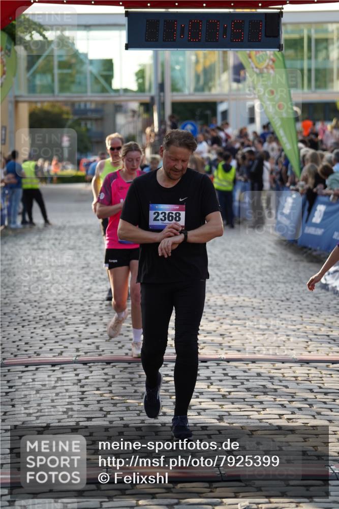 13.06.2025 - Holstenköstenlauf Felixshl http://msf.ph/oto/7925399 13.06.2025 20:07:50 Laufen 2273, 2294, 2333, 2368, 2584, 2600, 2601, 2742, 3181 meine-sportfotos.de