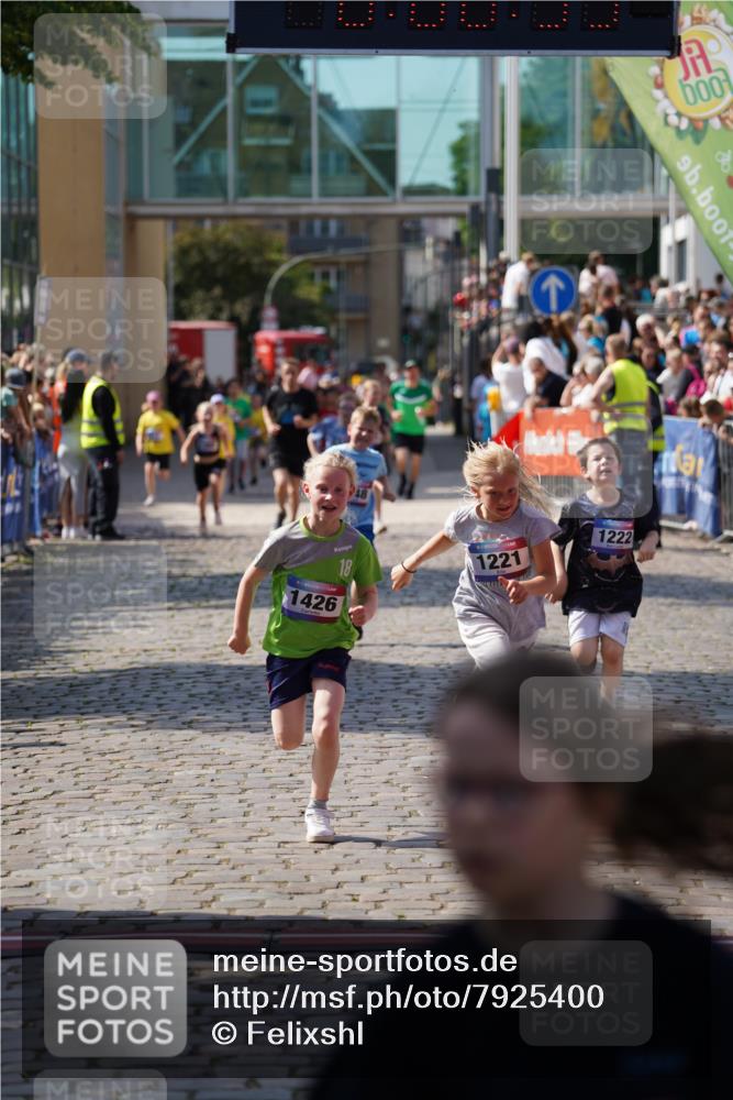 13.06.2025 - Holstenköstenlauf Felixshl http://msf.ph/oto/7925400 13.06.2025 16:23:54 Laufen 348, 490, 1071, 1221, 1222, 1343, 1426 meine-sportfotos.de