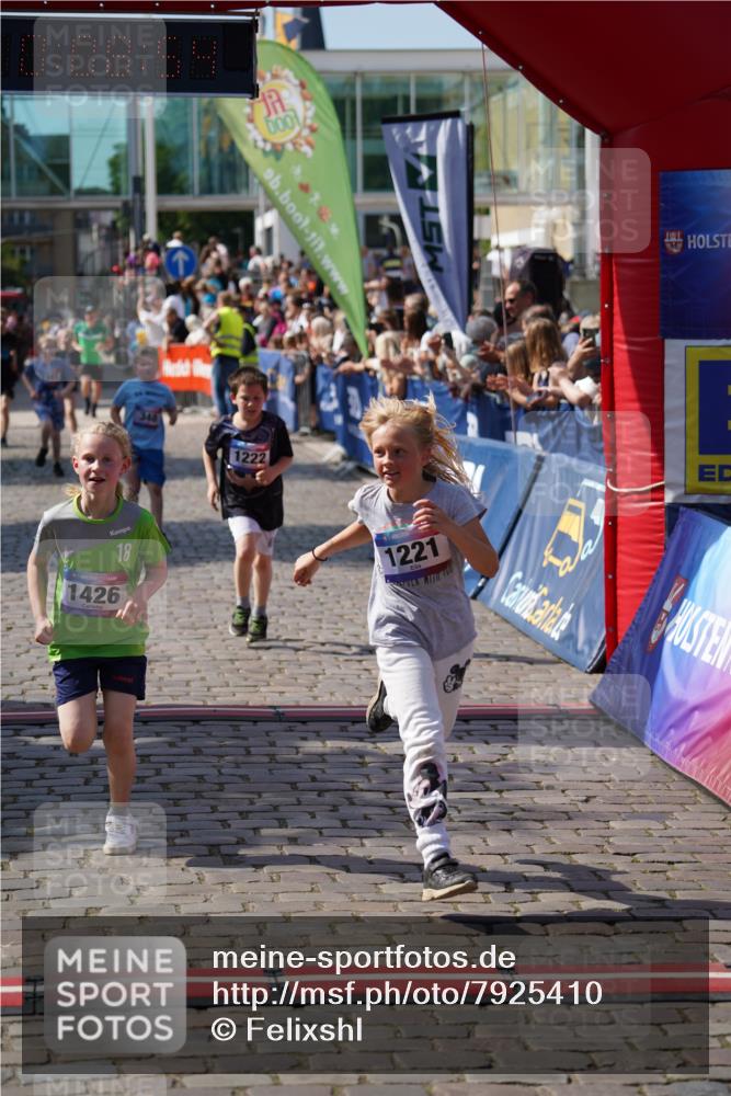 13.06.2025 - Holstenköstenlauf Felixshl http://msf.ph/oto/7925410 13.06.2025 16:23:55 Laufen 348, 490, 607, 1221, 1222, 1343, 1392, 1426 meine-sportfotos.de