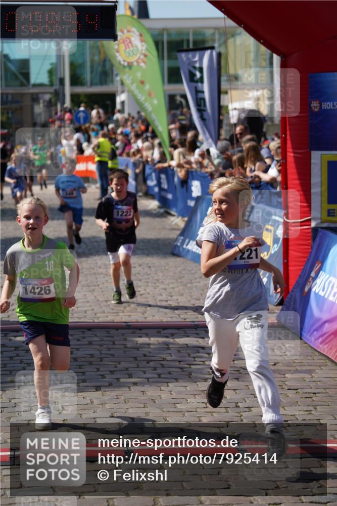13.06.2025 - Holstenköstenlauf Felixshl http://msf.ph/oto/7925414 13.06.2025 16:23:56 Laufen 348, 607, 614, 1221, 1222, 1343, 1392, 1426 meine-sportfotos.de