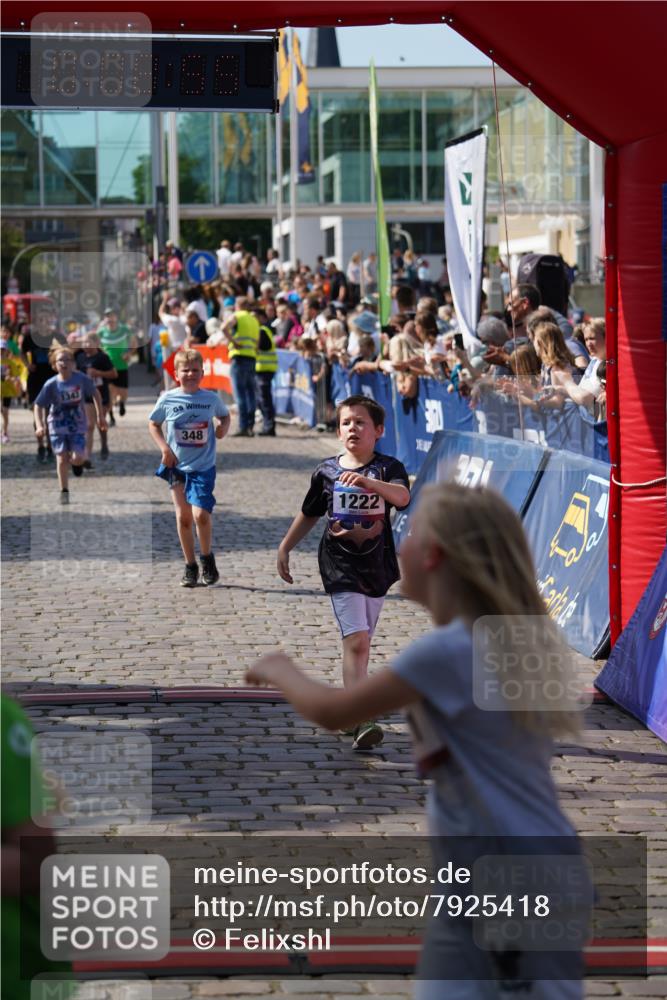 13.06.2025 - Holstenköstenlauf Felixshl http://msf.ph/oto/7925418 13.06.2025 16:23:57 Laufen 348, 478, 607, 614, 1221, 1222, 1343, 1392, 1426 meine-sportfotos.de