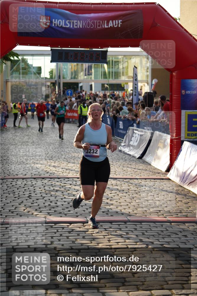 13.06.2025 - Holstenköstenlauf Felixshl http://msf.ph/oto/7925427 13.06.2025 20:08:04 Laufen 3053, 3232, 3761 meine-sportfotos.de