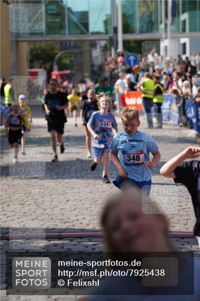 13.06.2025 - Holstenköstenlauf Felixshl http://msf.ph/oto/7925438 13.06.2025 16:23:59 Laufen 348, 478, 481, 607, 614, 1055, 1221, 1222, 1343, 1392, 1426 meine-sportfotos.de
