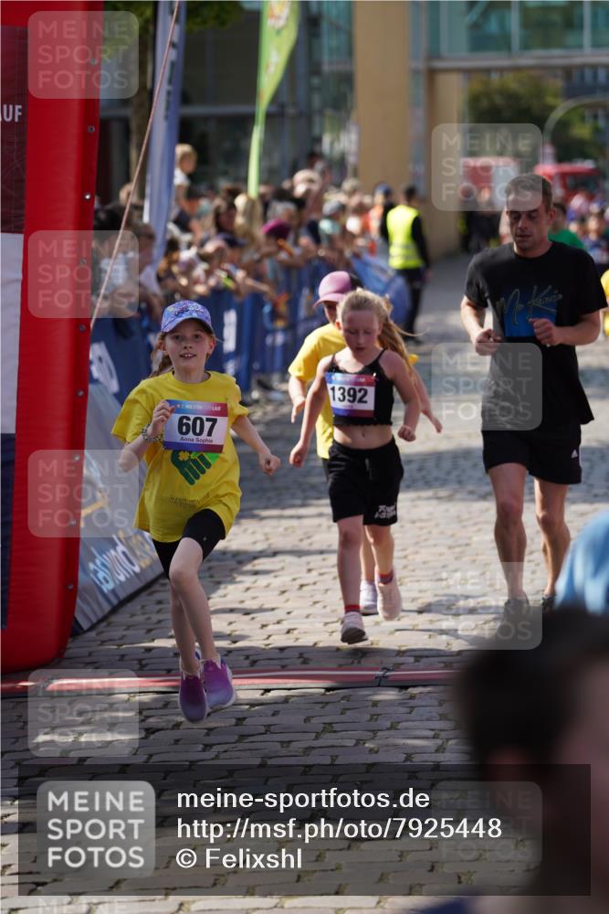 13.06.2025 - Holstenköstenlauf Felixshl http://msf.ph/oto/7925448 13.06.2025 16:24:03 Laufen 73, 348, 478, 481, 607, 614, 625, 758, 1055, 1057, 1343, 1392 meine-sportfotos.de