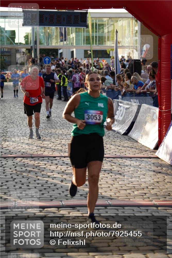 13.06.2025 - Holstenköstenlauf Felixshl http://msf.ph/oto/7925455 13.06.2025 20:08:10 Laufen 2478, 3053, 3761 meine-sportfotos.de