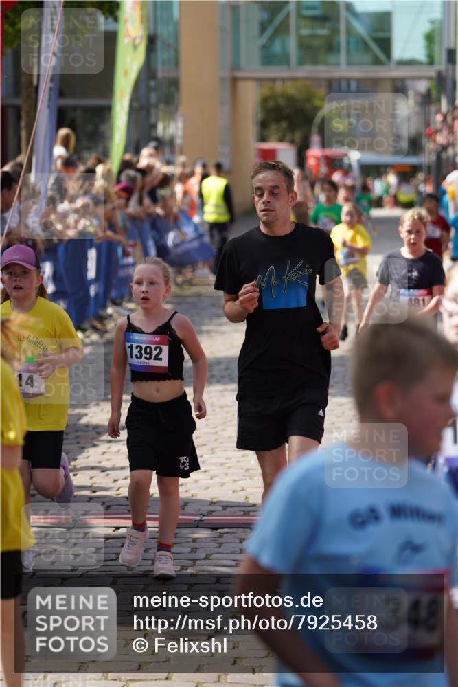 13.06.2025 - Holstenköstenlauf Felixshl http://msf.ph/oto/7925458 13.06.2025 16:24:04 Laufen 65, 73, 478, 481, 607, 614, 625, 758, 1055, 1057, 1343, 1392 meine-sportfotos.de