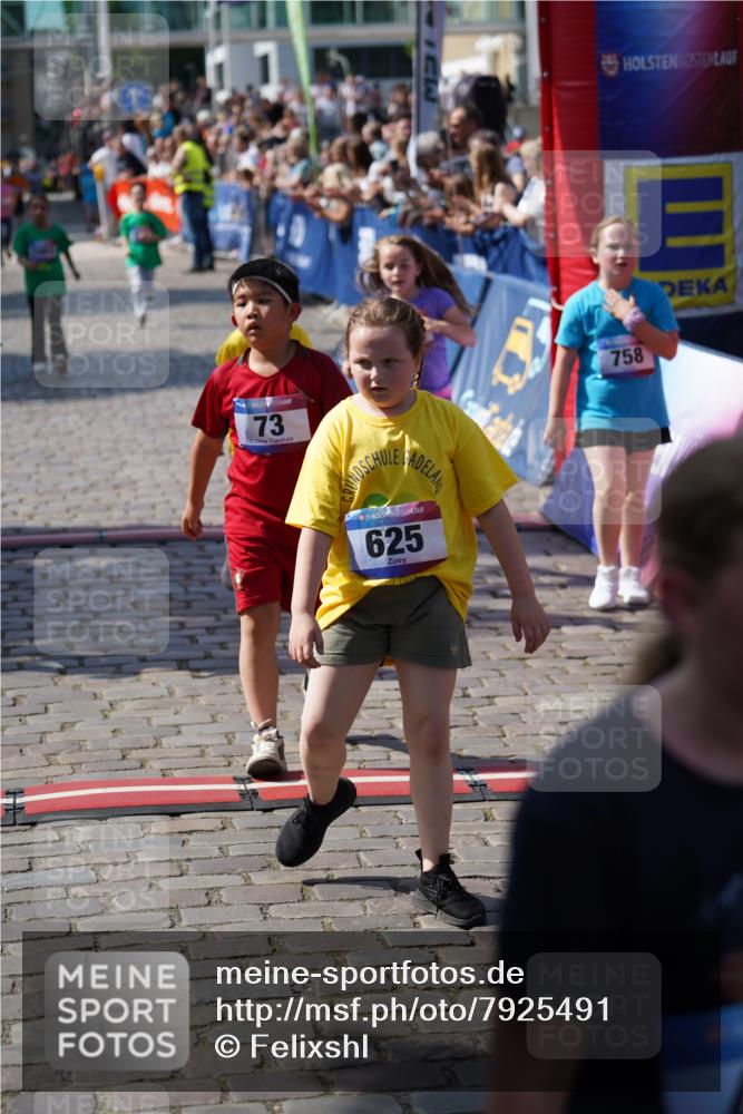 13.06.2025 - Holstenköstenlauf Felixshl http://msf.ph/oto/7925491 13.06.2025 16:24:13 Laufen 65, 73, 719, 758, 1056, 1057, 1063, 1318 meine-sportfotos.de