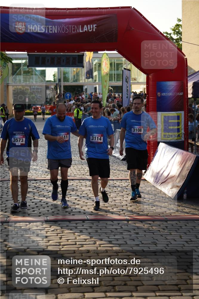 13.06.2025 - Holstenköstenlauf Felixshl http://msf.ph/oto/7925496 13.06.2025 20:08:23 Laufen 2646, 3108, 3111, 3114, 3573 meine-sportfotos.de