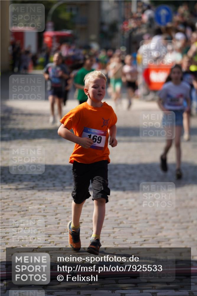 13.06.2025 - Holstenköstenlauf Felixshl http://msf.ph/oto/7925533 13.06.2025 16:24:29 Laufen 985, 1069, 1217, 1219, 1393 meine-sportfotos.de