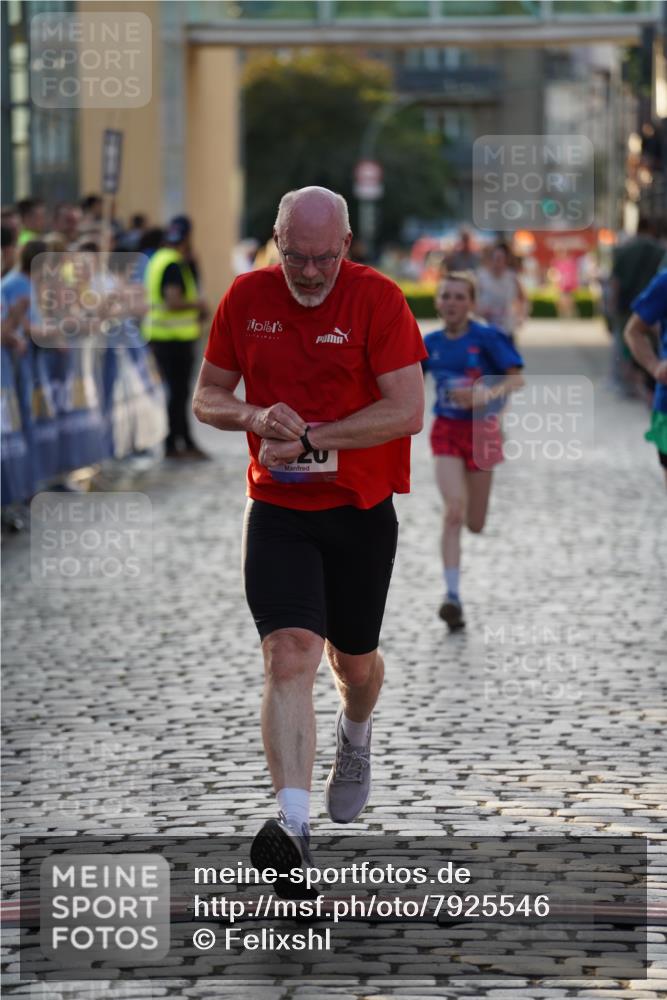 13.06.2025 - Holstenköstenlauf Felixshl http://msf.ph/oto/7925546 13.06.2025 20:08:47 Laufen 2030, 2031, 2401, 2520 meine-sportfotos.de