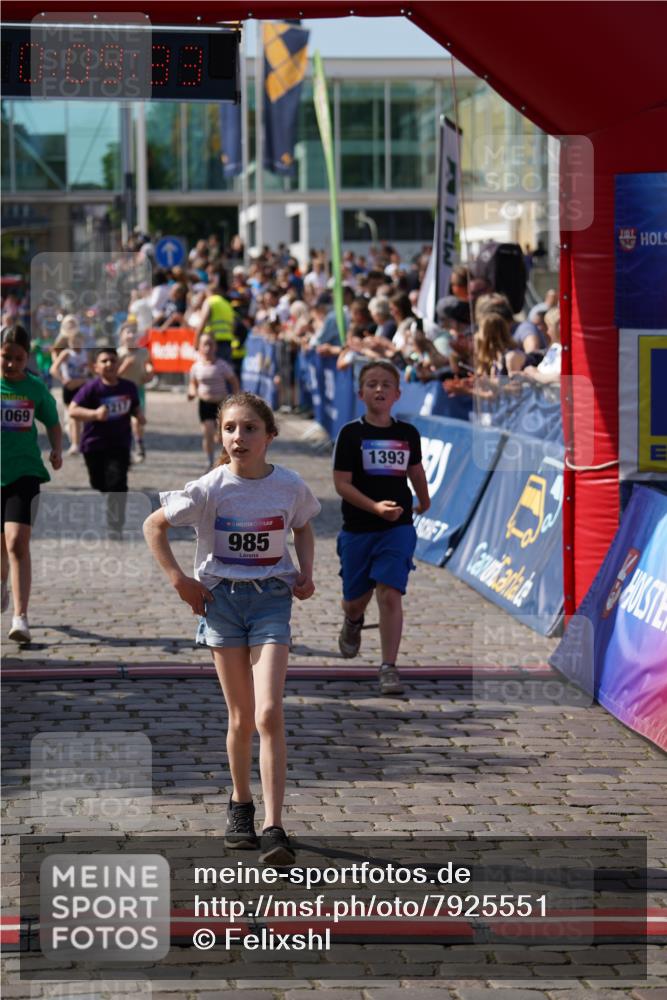 13.06.2025 - Holstenköstenlauf Felixshl http://msf.ph/oto/7925551 13.06.2025 16:24:34 Laufen 734, 738, 985, 1069, 1217, 1219, 1393, 1856, 1880 meine-sportfotos.de