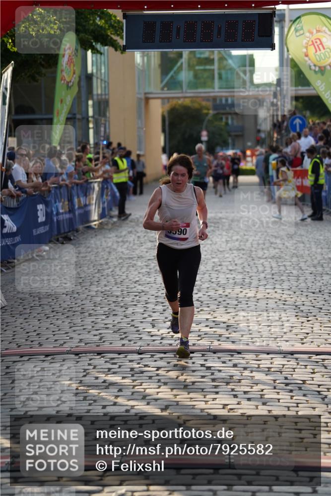 13.06.2025 - Holstenköstenlauf Felixshl http://msf.ph/oto/7925582 13.06.2025 20:08:57 Laufen 3590 meine-sportfotos.de