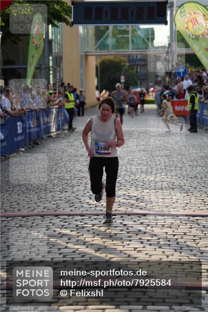 13.06.2025 - Holstenköstenlauf Felixshl http://msf.ph/oto/7925584 13.06.2025 20:08:57 Laufen 3590 meine-sportfotos.de