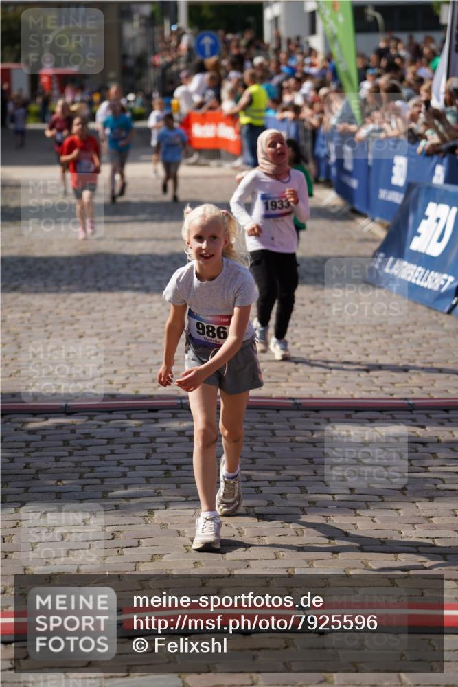 13.06.2025 - Holstenköstenlauf Felixshl http://msf.ph/oto/7925596 13.06.2025 16:24:45 Laufen 331, 986, 1053, 1181 meine-sportfotos.de