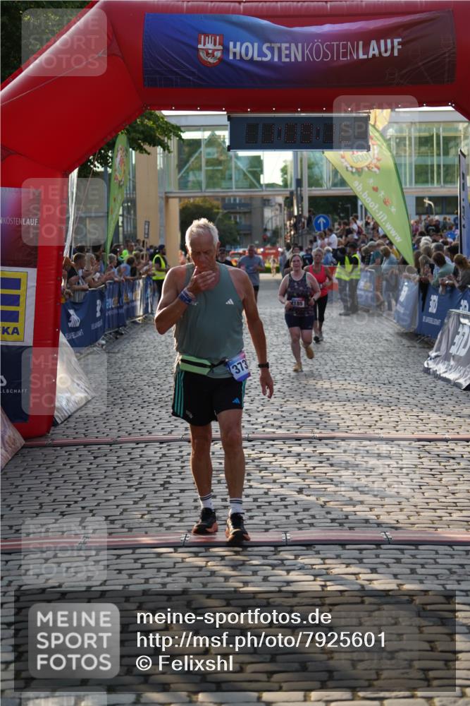 13.06.2025 - Holstenköstenlauf Felixshl http://msf.ph/oto/7925601 13.06.2025 20:09:11 Laufen 2070, 2185, 2212, 2402, 3735 meine-sportfotos.de