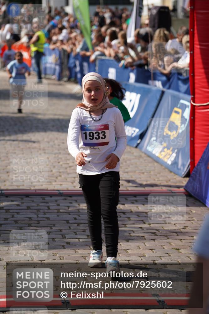 13.06.2025 - Holstenköstenlauf Felixshl http://msf.ph/oto/7925602 13.06.2025 16:24:48 Laufen 9, 331, 740, 755, 1053, 1181 meine-sportfotos.de