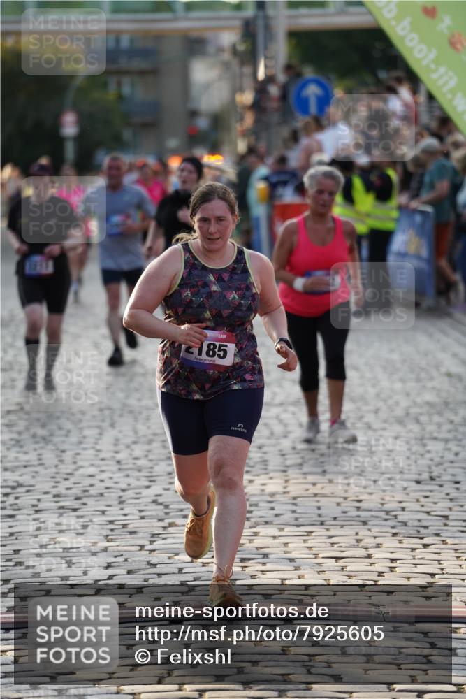 13.06.2025 - Holstenköstenlauf Felixshl http://msf.ph/oto/7925605 13.06.2025 20:09:13 Laufen 2070, 2185, 2212, 2242, 2402, 2805 meine-sportfotos.de