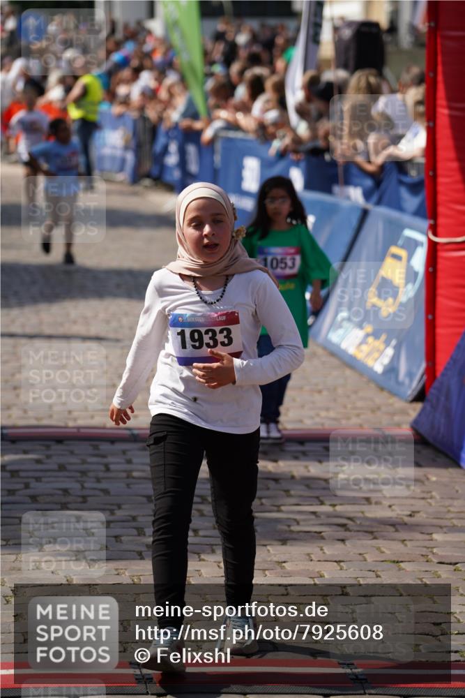 13.06.2025 - Holstenköstenlauf Felixshl http://msf.ph/oto/7925608 13.06.2025 16:24:49 Laufen 9, 331, 740, 755, 1053, 1181, 1231, 1232 meine-sportfotos.de