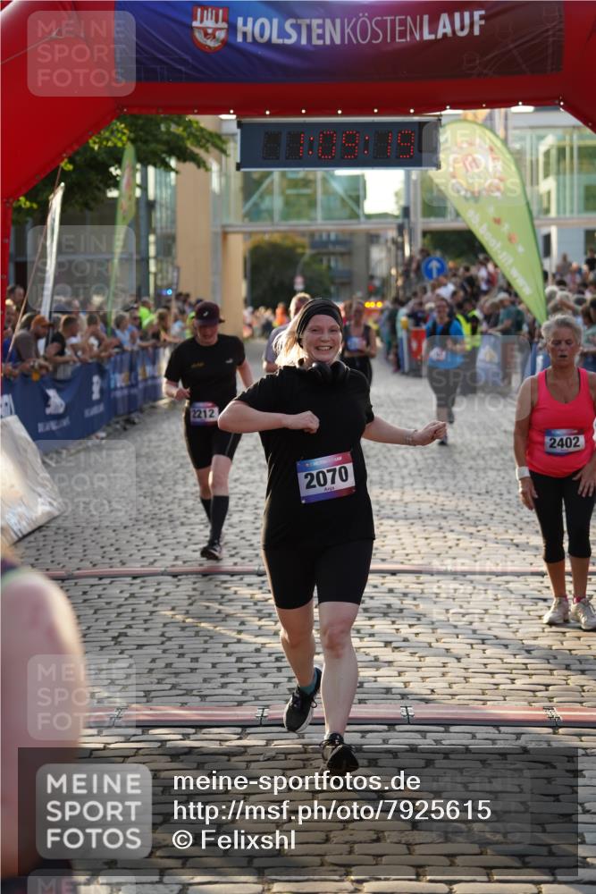 13.06.2025 - Holstenköstenlauf Felixshl http://msf.ph/oto/7925615 13.06.2025 20:09:18 Laufen 2070, 2212, 2240, 2242, 2402, 2805, 3176, 3179 meine-sportfotos.de