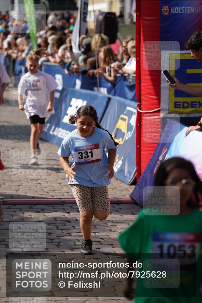 13.06.2025 - Holstenköstenlauf Felixshl http://msf.ph/oto/7925628 13.06.2025 16:24:53 Laufen 9, 85, 331, 740, 755, 1053, 1181, 1231, 1232 meine-sportfotos.de