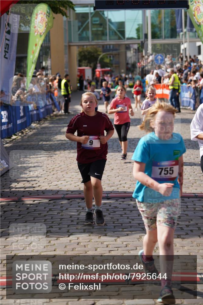 13.06.2025 - Holstenköstenlauf Felixshl http://msf.ph/oto/7925644 13.06.2025 16:24:56 Laufen 9, 85, 331, 338, 740, 755, 873, 1231, 1232, 1332 meine-sportfotos.de