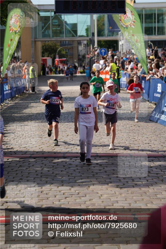13.06.2025 - Holstenköstenlauf Felixshl http://msf.ph/oto/7925680 13.06.2025 16:25:03 Laufen 85, 338, 346, 873, 1067, 1068, 1332 meine-sportfotos.de