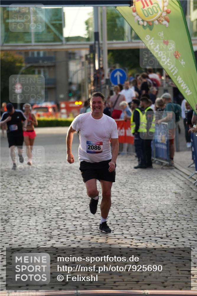 13.06.2025 - Holstenköstenlauf Felixshl http://msf.ph/oto/7925690 13.06.2025 20:09:56 Laufen 2086, 3143 meine-sportfotos.de