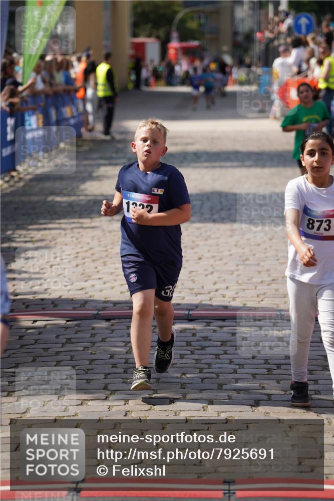 13.06.2025 - Holstenköstenlauf Felixshl http://msf.ph/oto/7925691 13.06.2025 16:25:05 Laufen 85, 338, 346, 873, 1067, 1068, 1332 meine-sportfotos.de